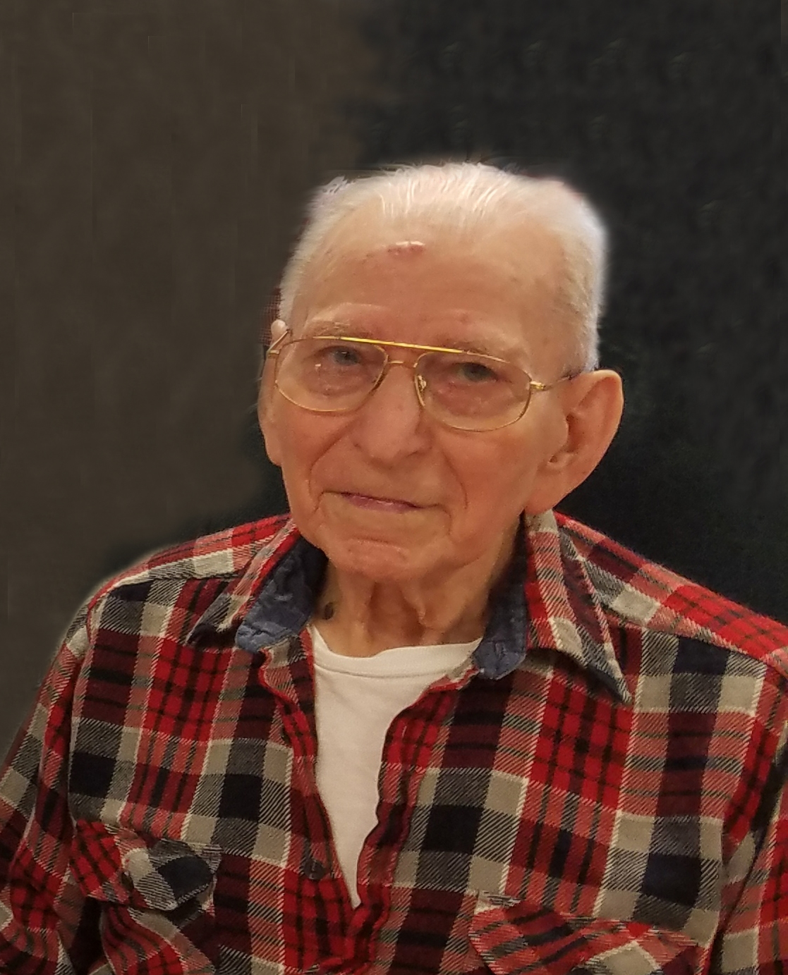 Oliver Miller, formerly of Volga, Iowa, October 4, 2018 Grau