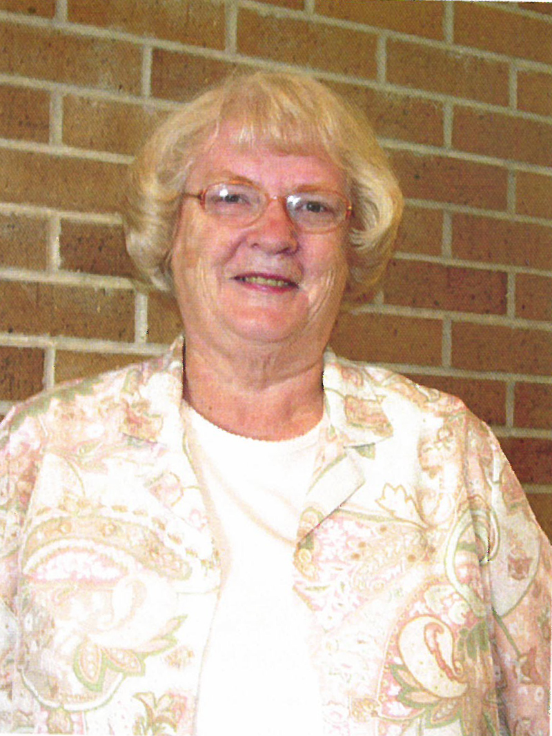 Lorraine Entwisle, rural Hawkeye, Iowa, December 19, 2019 Grau