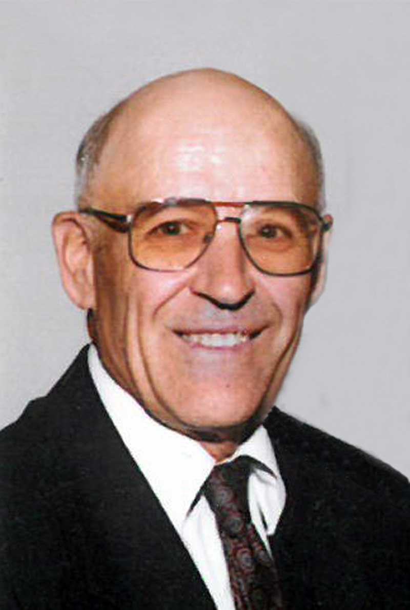 Roger LeRoy Frederick Kuhse, Postville, Iowa, December 4, 2019 Grau