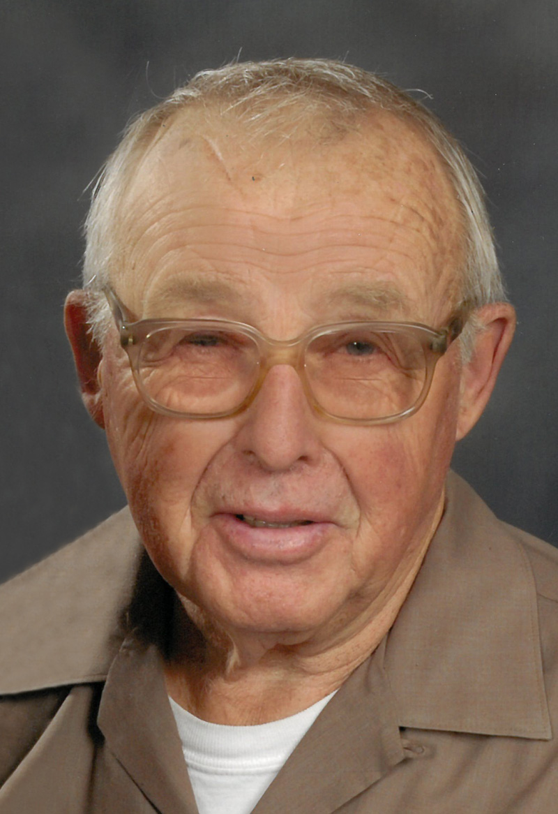 Raymond Siegele, Marquette, Iowa, August 1, 2020 Grau Funeral Homes