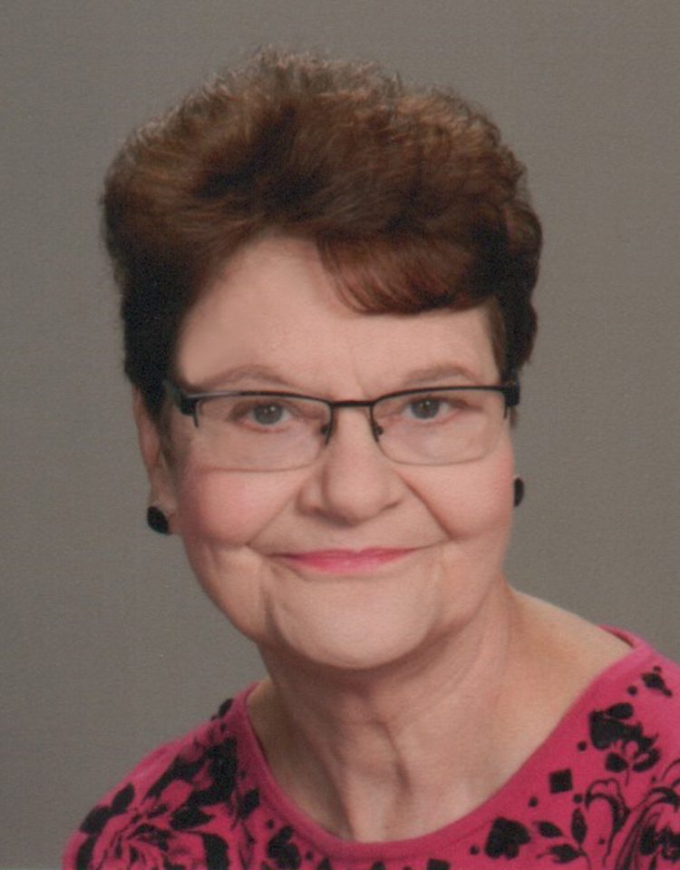 Betty Madonna Schnuelle, Castalia, Iowa, December 9, 2022 Grau