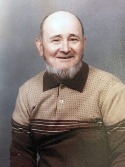 Gus-Lutz-pic-002-1-250x333